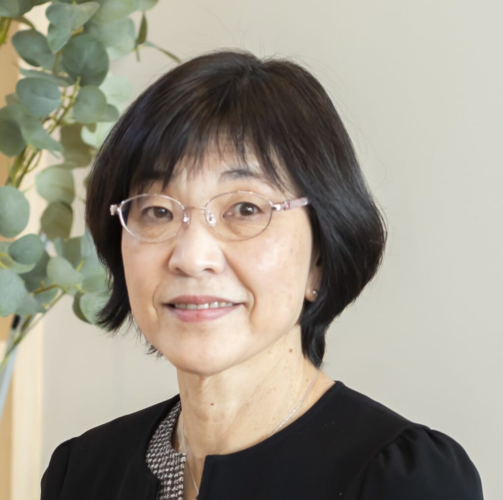 鶴田 来美（Array）の写真