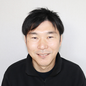 山本 晋也(准教授)の写真