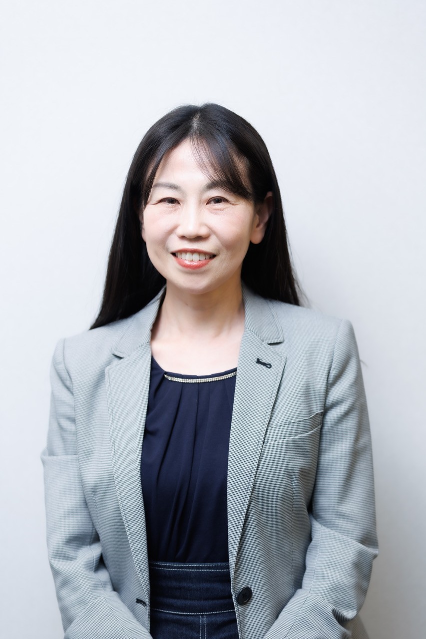 松生 香里 - 周南公立大学