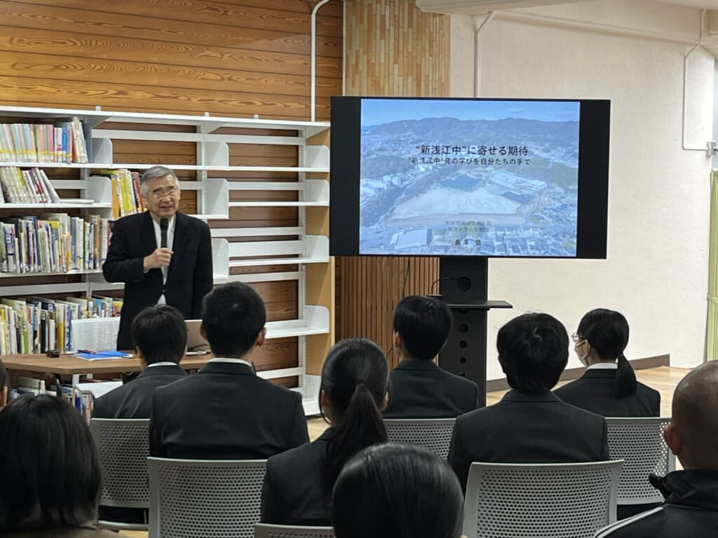 浅江中学校でのワークショップの様子